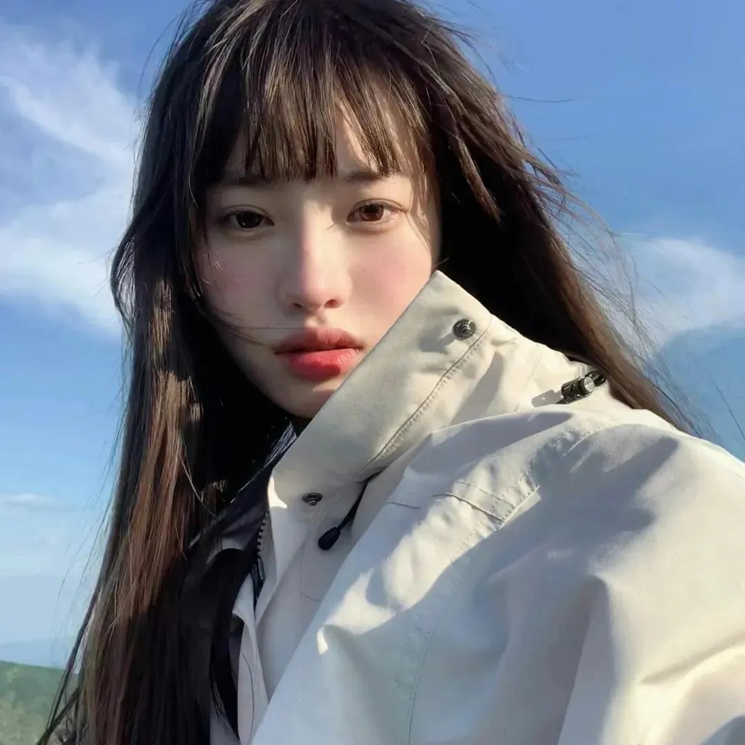 宇宙女飞龙